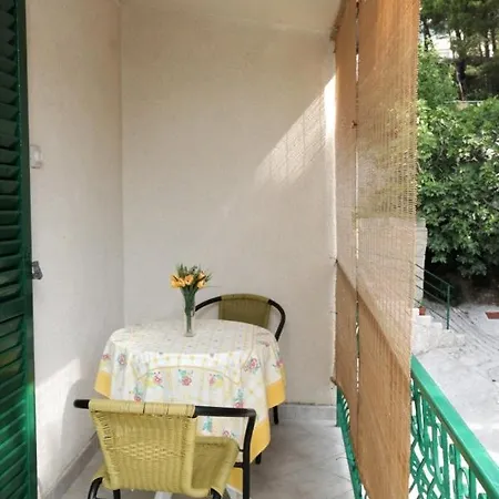 Apartments By The Sea Brela, Makarska - 2713 Esterno foto