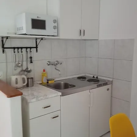Apartments By The Sea Brela, Makarska - 2713 Esterno foto