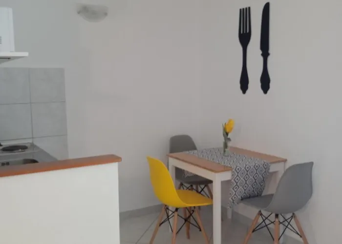 Apartments By The Sea Brela, Makarska - 2713