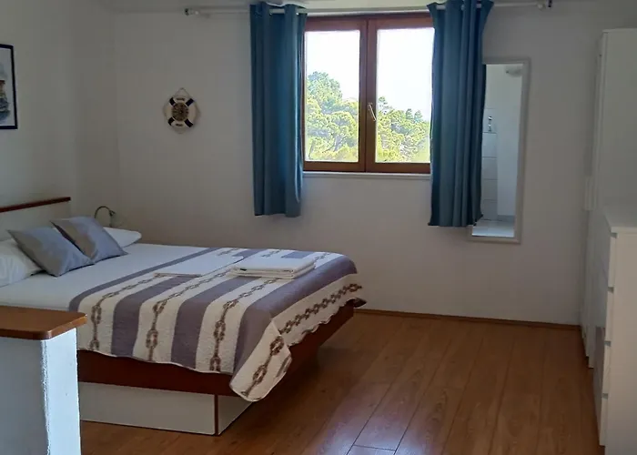 Apartments By The Sea Brela, Makarska - 2713