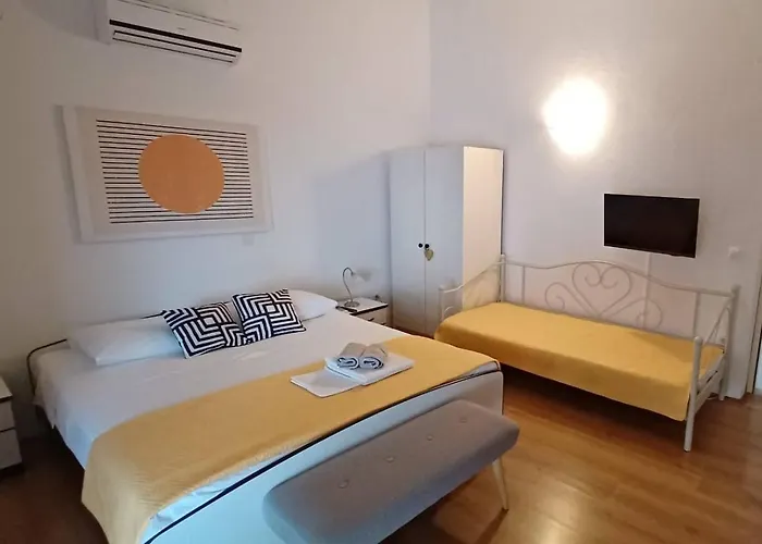 Apartments By The Sea Brela, Makarska - 2713