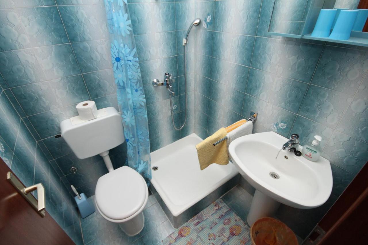 By The Sea Brela, Makarska - 2713 Apartment *