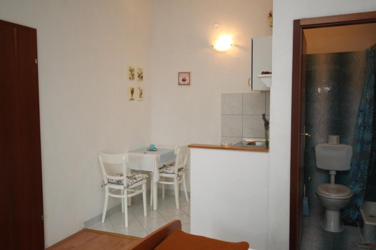 By The Sea Brela, Makarska - 2713 Apartment